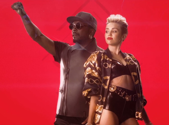 Miley Cyrus, will.i.am, Feelin' Myself, Music Video Miley Cyrus, will.i.am, Feelin' Myself, Music Video